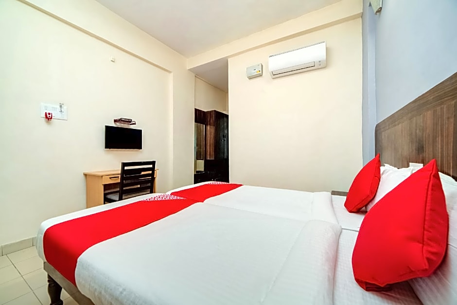 OYO Flagship 26760 Paradise Circle