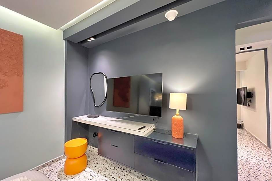 The 1 BDR Cobalt Cube 5 min to CAI Airport