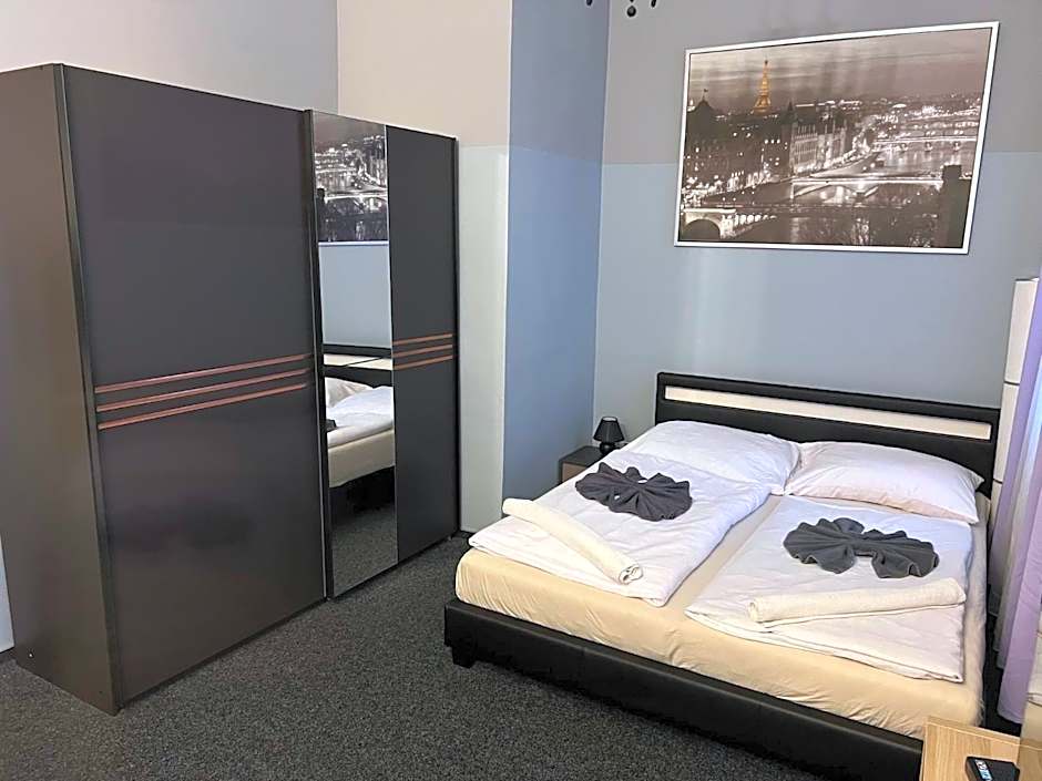 Globe Hostel Prague – Prague, NY