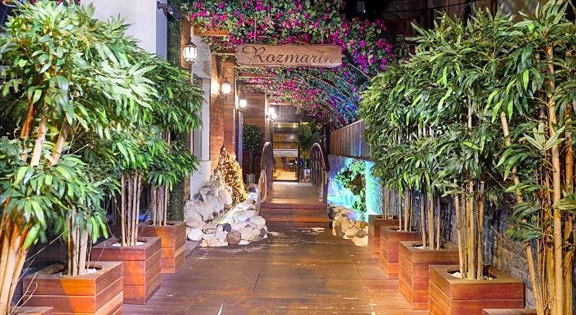 End Glory Hotel