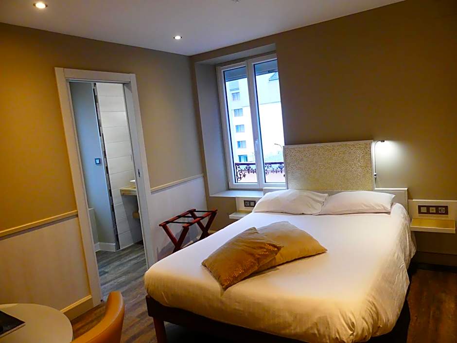 Logis Hotel Des Bains