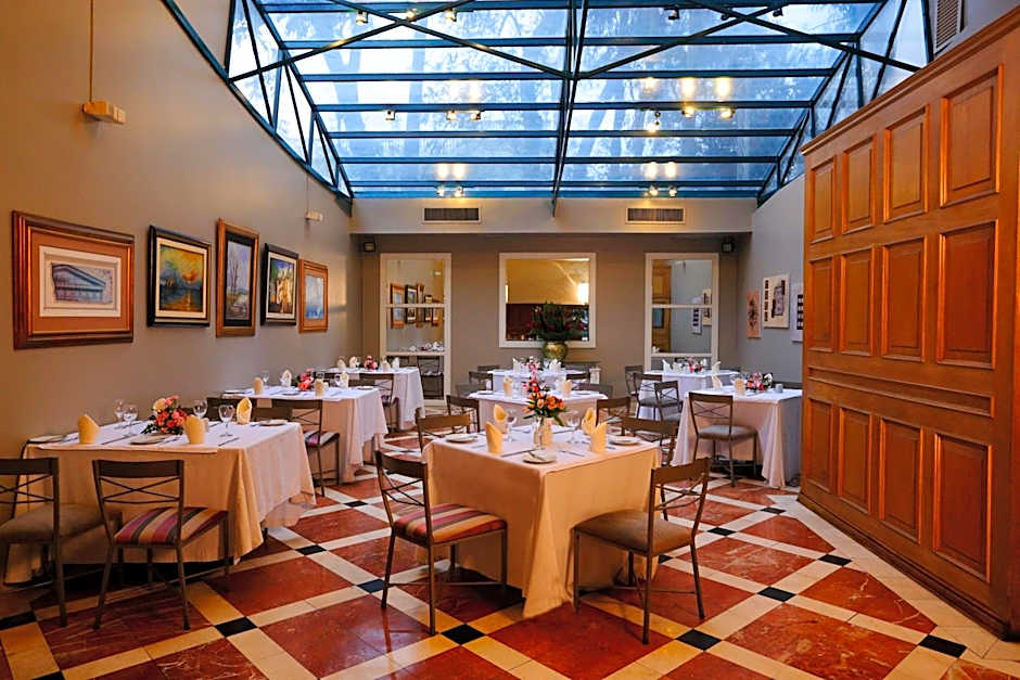 Suites del Bosque Hotel