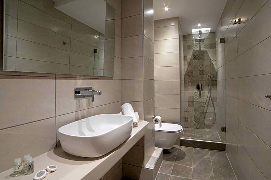 Aphrodite Hotel & Apartments