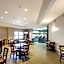 Country Inn & Suites by Radisson, Fond du Lac, WI