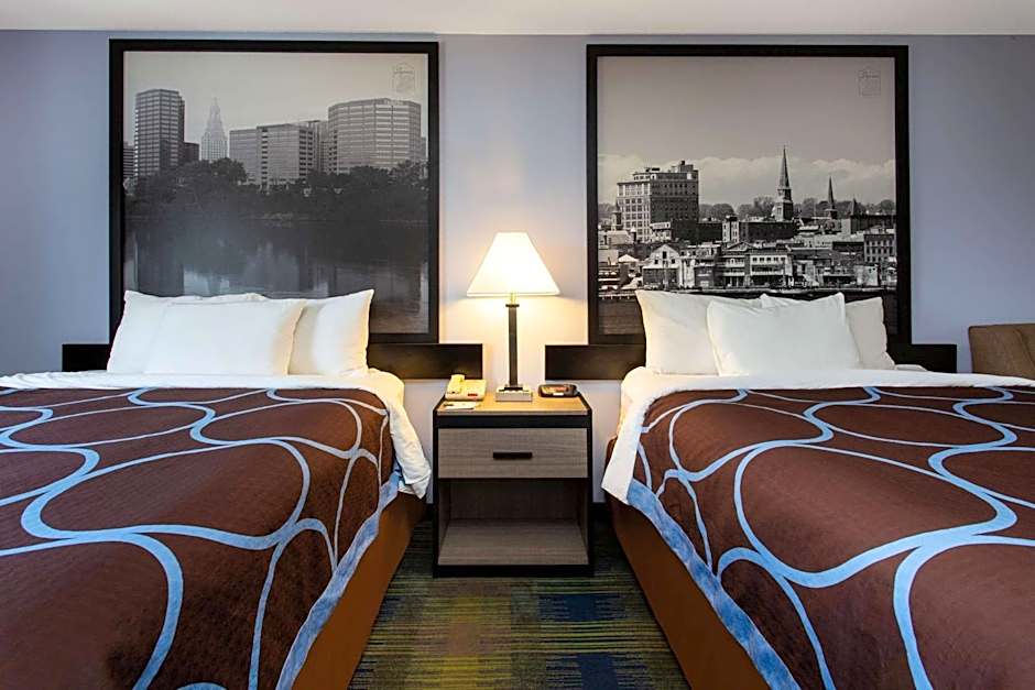 Super 8 by Wyndham Cromwell/Middletown