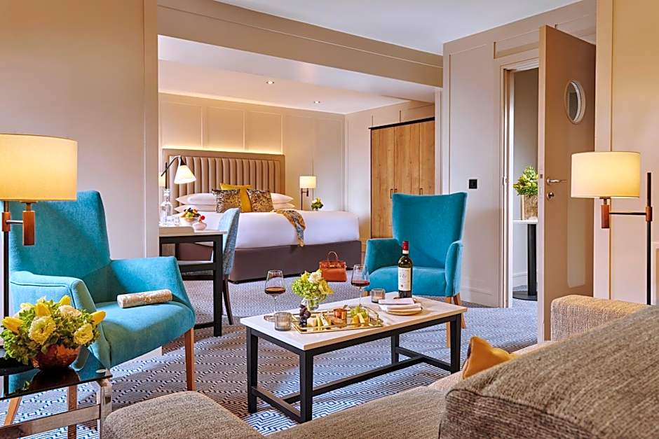 Westport Coast Hotel