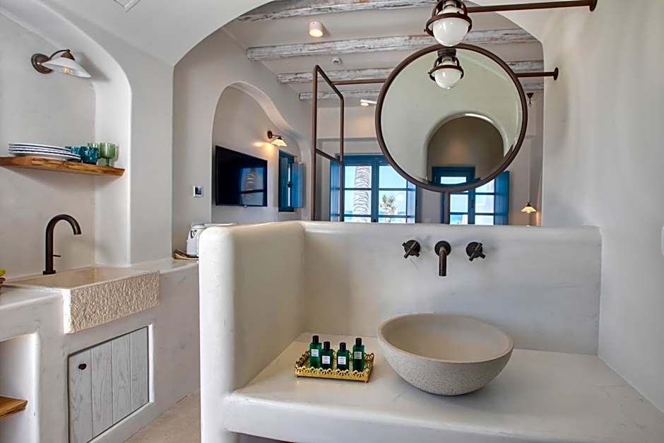 Blue Pearls-Adults Only Luxury Suites