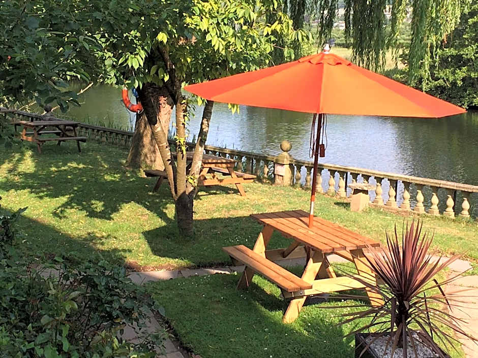 Old Mill Hotel & Lodge