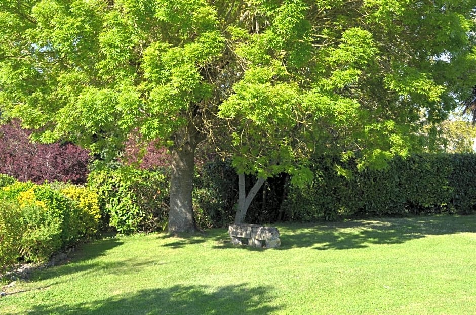 Logis de Chenac - Chambres et table d'hôtes