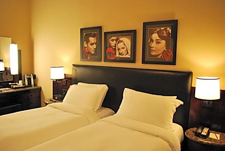 Washington Square Hotel