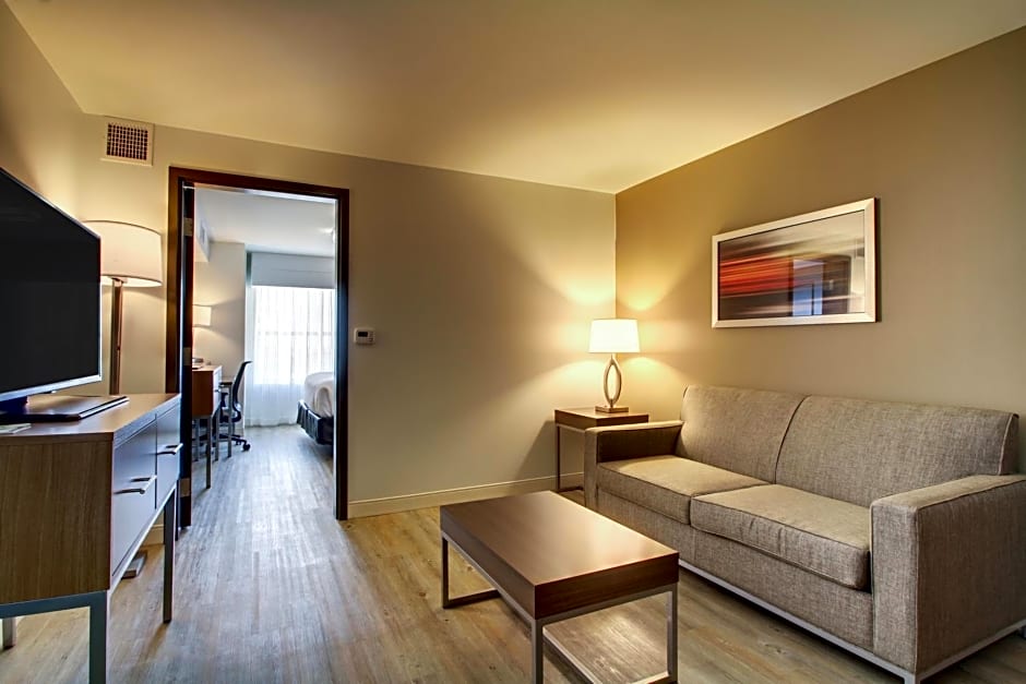 Holiday Inn & Suites Peoria at Grand Prairie, an IHG Hotel