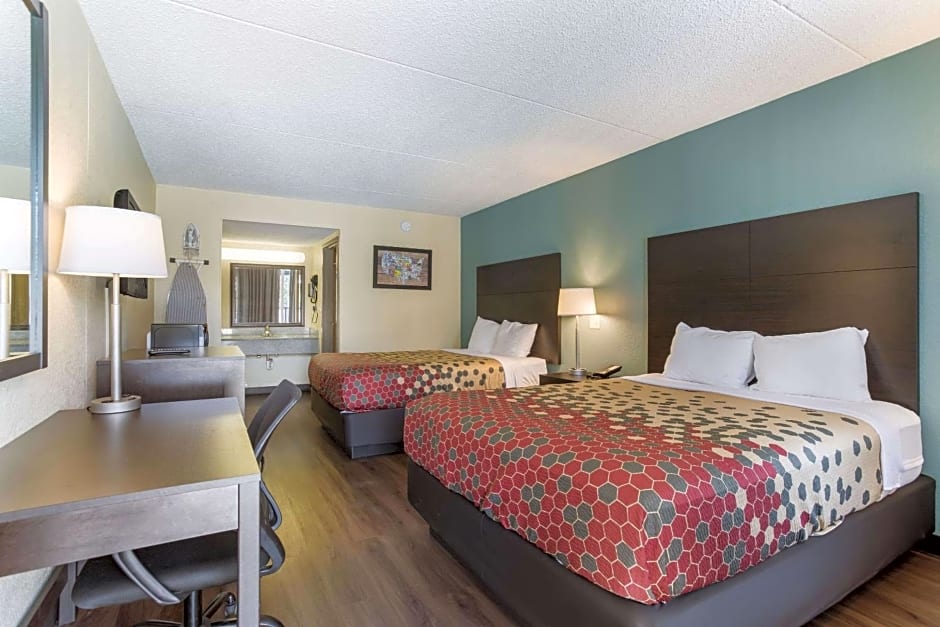 Econo Lodge Gallatin - Metro Nashville