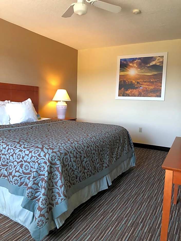 Days Inn by Wyndham Rio Rancho
