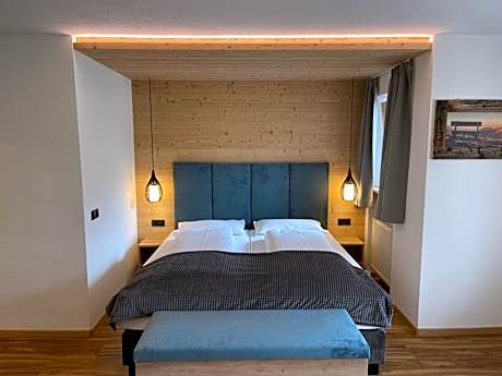 Two-Bedroom Deluxe Apartment