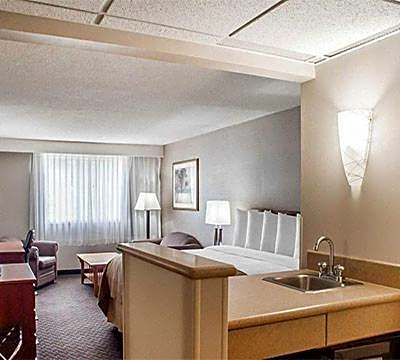 King Room with Desk - Non-Smoking