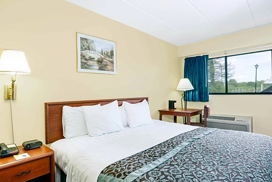 Days Inn by Wyndham Athens