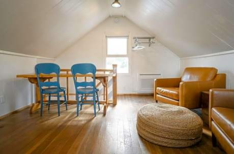 One-Bedroom Cottage