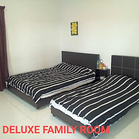 Deluxe Family Room