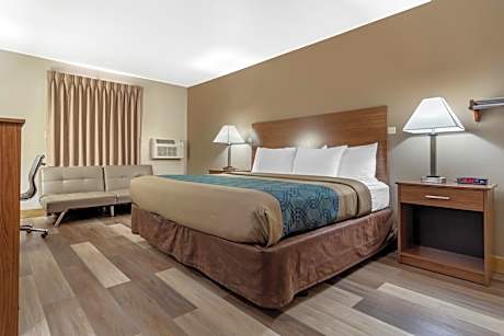 King Room - Accessible/Non-Smoking