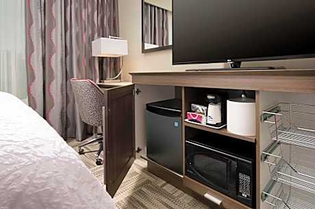 Queen Room with Two Queen Beds (4 Adults)