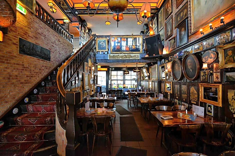Hotel und Restaurant Lowenbrau Koln