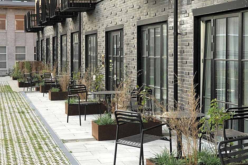 Flora Apartment Hotel