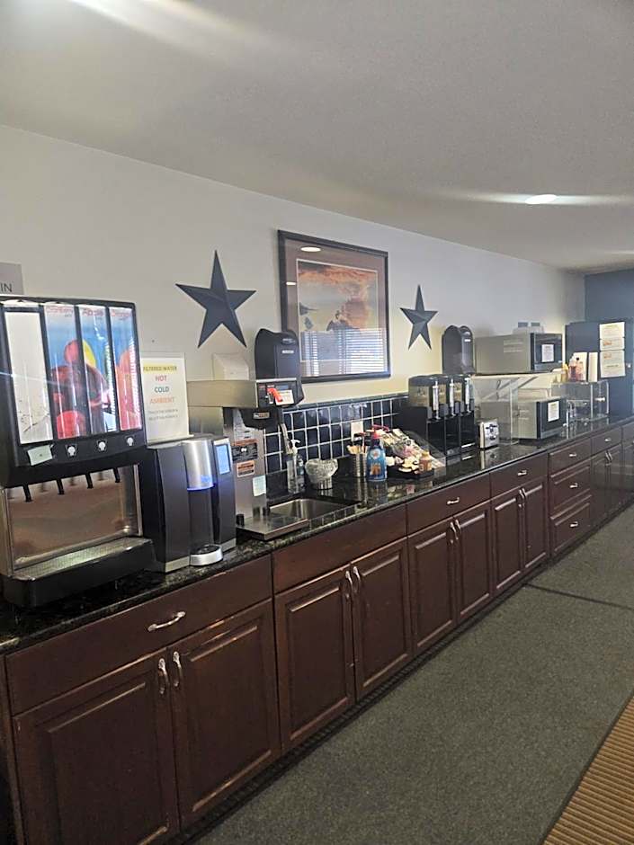 Travelodge by Wyndham Edson