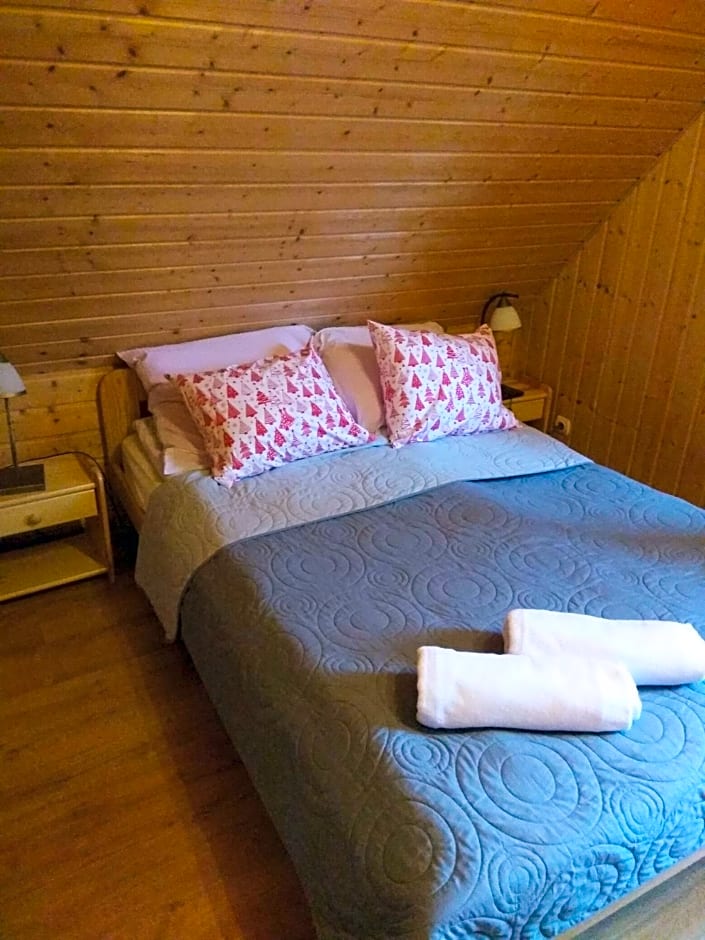 Całoroczne Domki "Stokrotka"