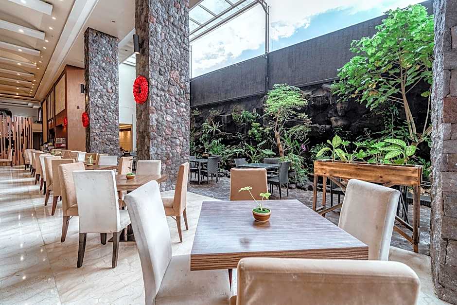 Ascent Premiere Hotel and Convention