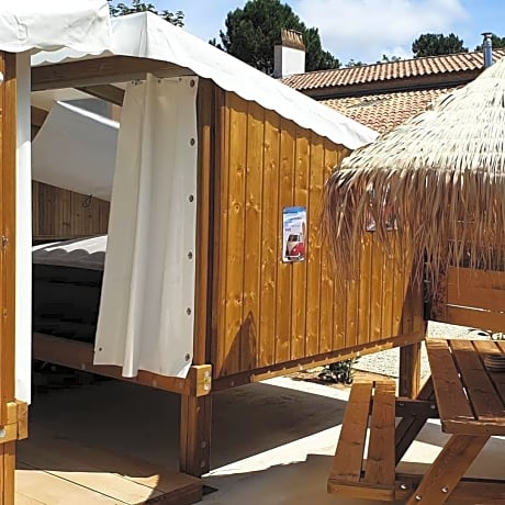 Gîte insolite vue sur le ciel étoilé , cuisine, salle d eau, 2 chambres , proche du zoo de La Palmyre