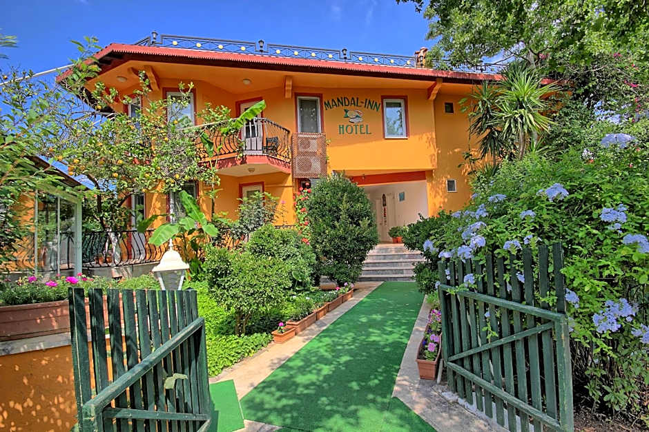 Mandalinn Hotel