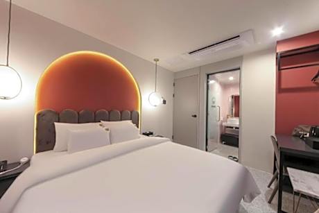 Standard Double Room with River View