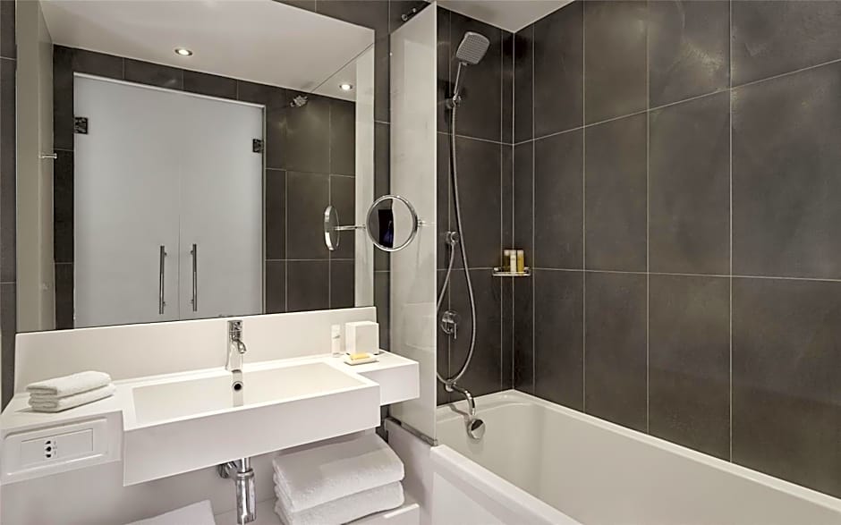 Hyatt Regency Paris Etoile