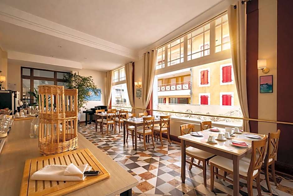 LOGIS Hotel Majestic Chatelaillon Plage - La Rochelle
