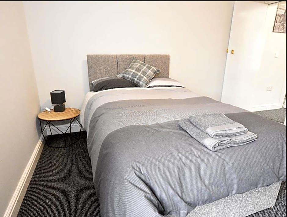 Townhouse @ 50 Birks Street Stoke