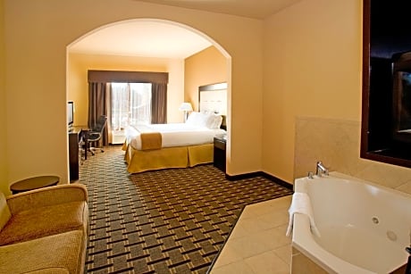 King Suite with Mobility Accessible Tub