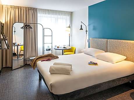 Superior room with one double bed