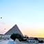 The Gate Hotel Front Pyramids & Sphinx View