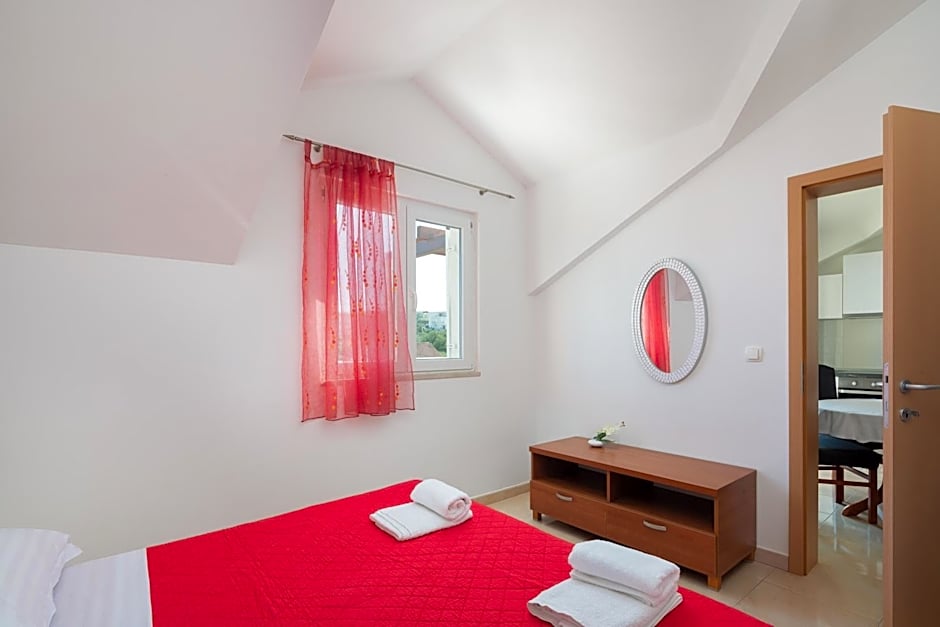 Apartments Vucica, Sevid