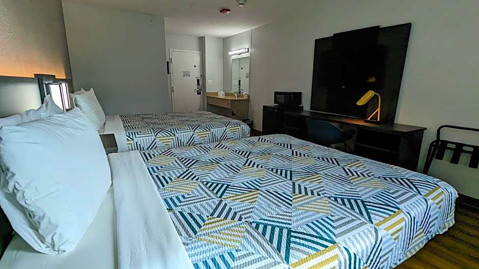 Motel 6-Leominster, MA