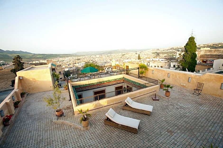 Riad Alya