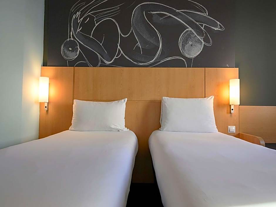 Ibis Skopje City Center