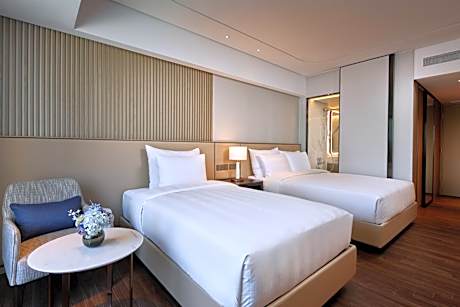 Residential Deluxe Family Twin Room