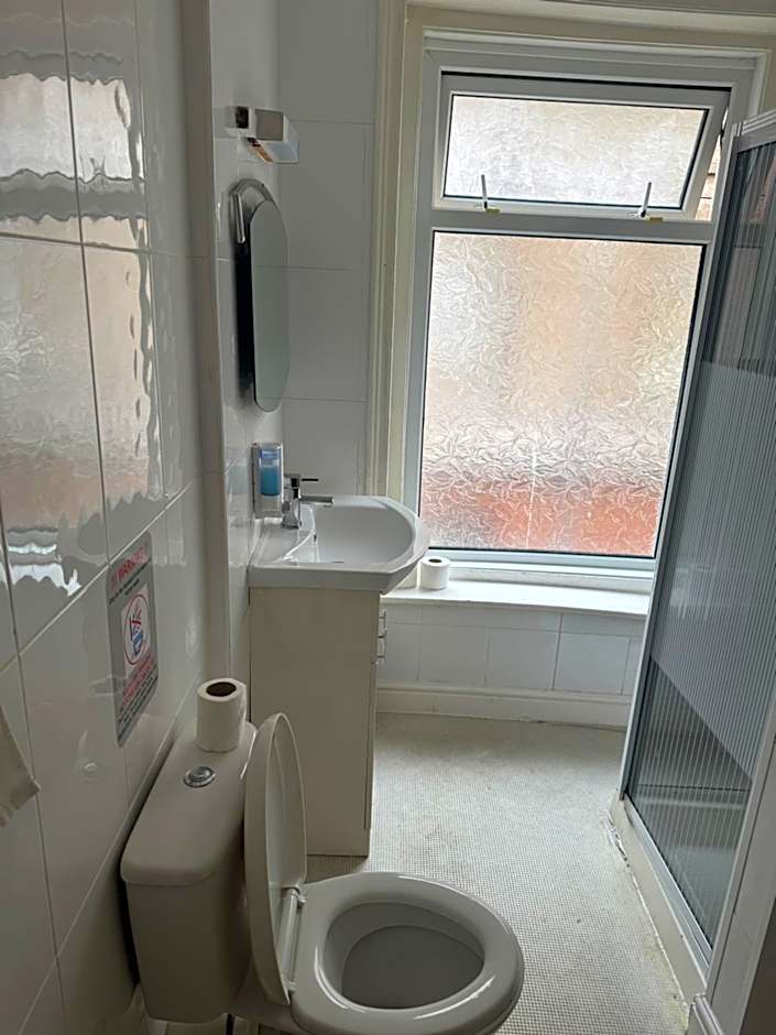 The Shores Hotel, Central Blackpool