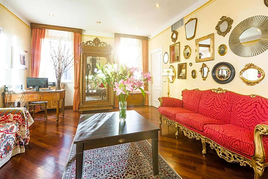 Casa De' Fiori