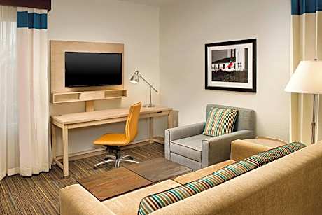 Suite, Multiple Beds, Balcony, Oceanfront (Balcony) (2 Queen Beds and 1 Double Sofa Bed)