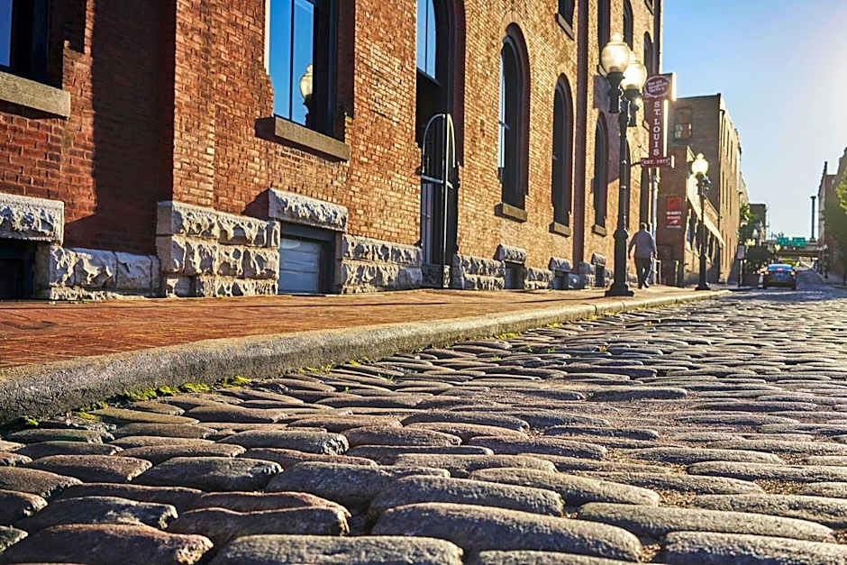 Four Seasons Hotel St Louis