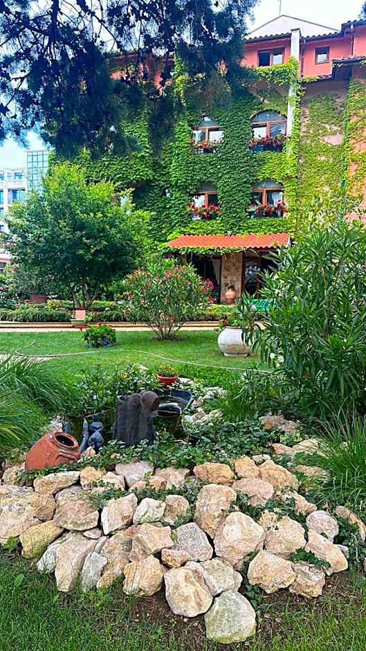 Oleander House and Tennis Club