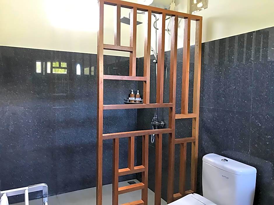 Ume Dukuh Home Sidemen