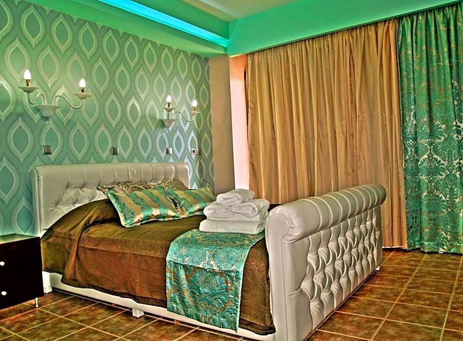 Maranton Beach Hotel
